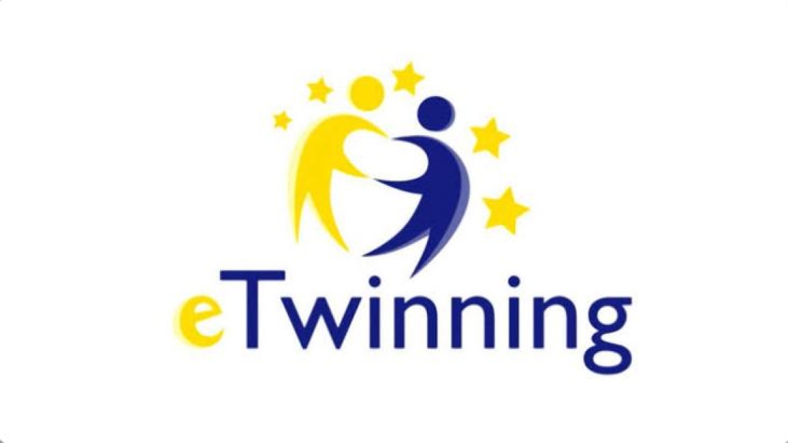 eTwinning Çalışmalarımız:PIONEER WOMEN(öncü kadınlar) projemizin aralık ayı webinarı gerçekleştirildi. 
